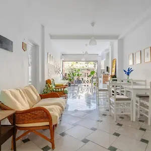 Hasta La Vista Hostel Saranda