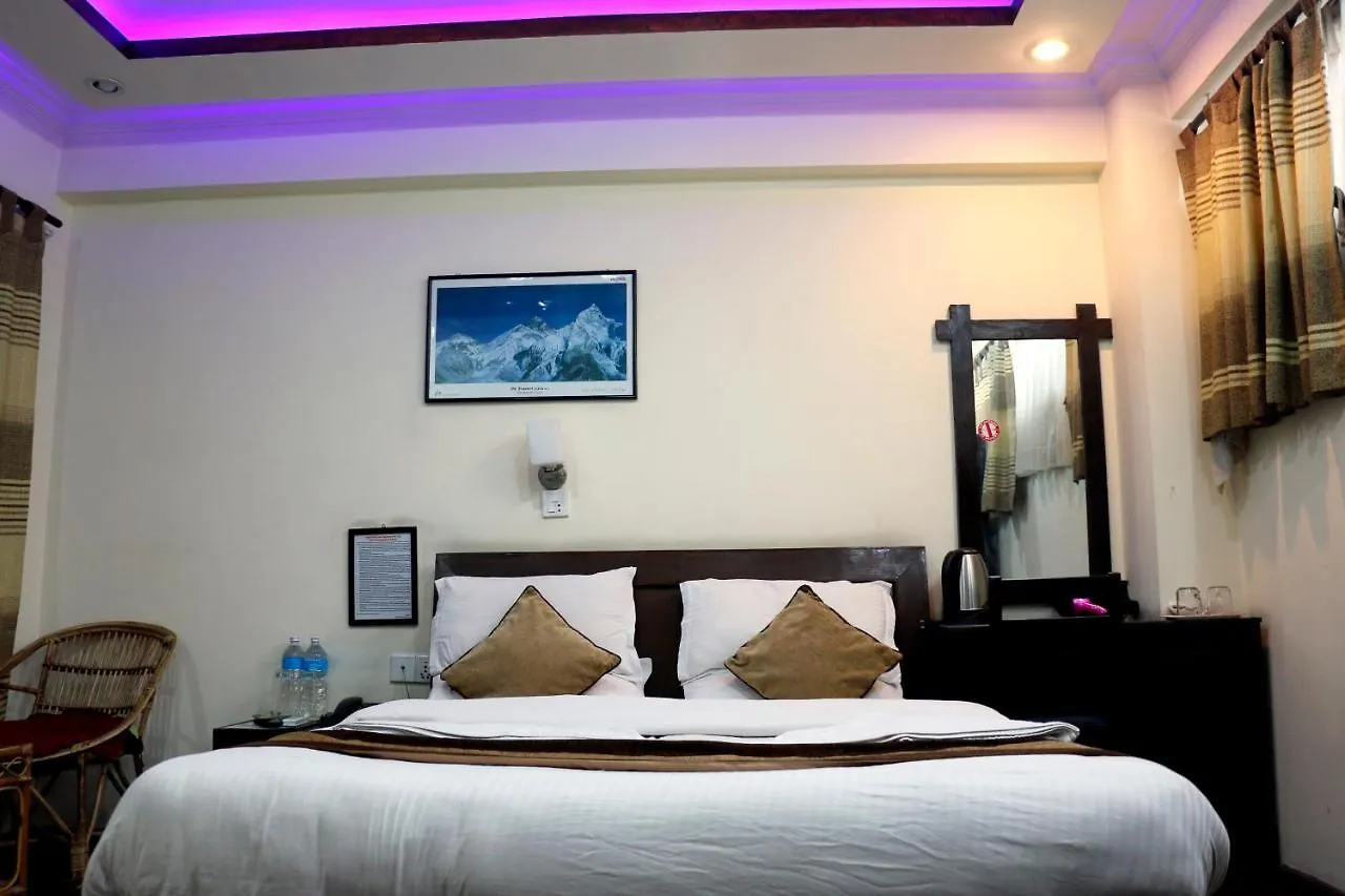 Alpine Hotel & Apartment Katmandu 3*,
